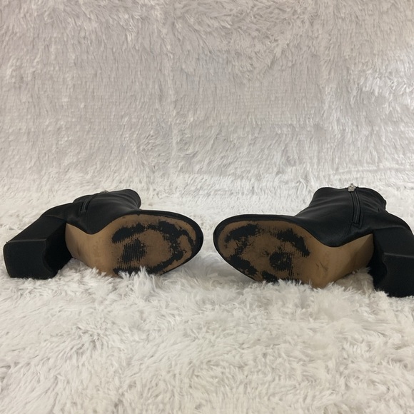 MARC FISHER BLACK SATIN JANIE WOMEN ANKLE BOOTS. SIZE-7 1/2. M. - Picture 5 of 9